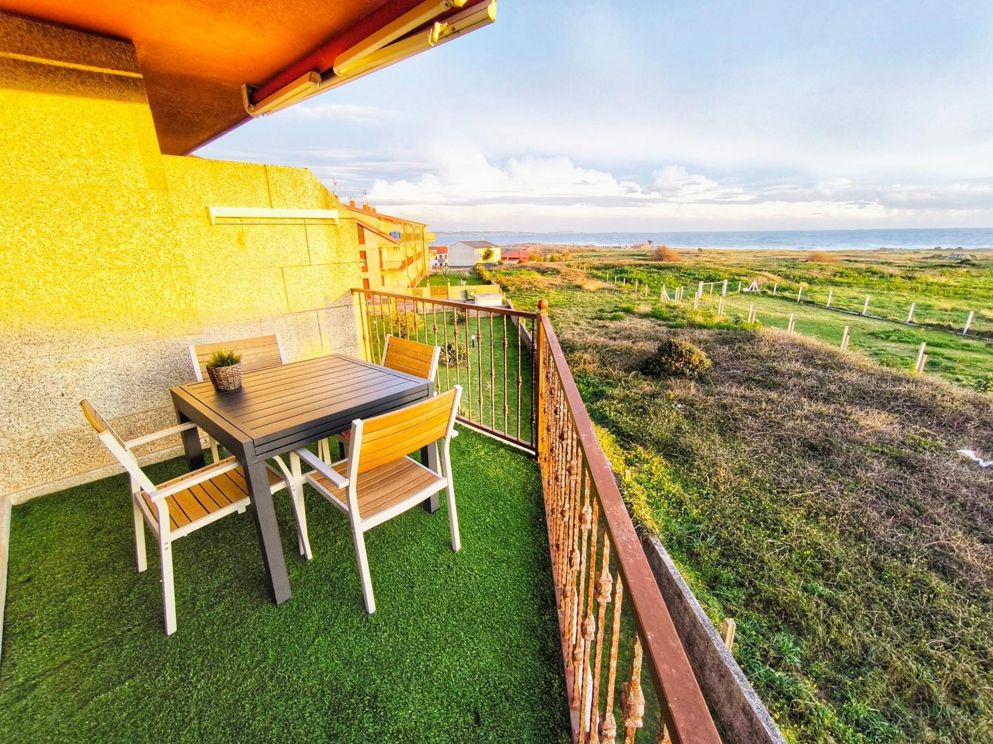 Apartamento Corrubedo Vistas Mar Y Playa ภายนอก รูปภาพ